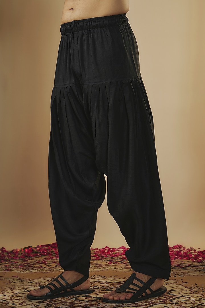 Raven Black Art Silk Mirror Embroidered Kurta Set by RIYAASAT at Pernia's Pop Up Shop