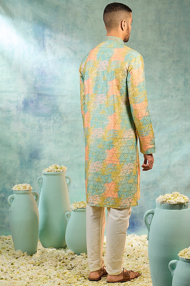 Peach Silk Thread Work Kurta Set by RIYAASAT at Pernia's Pop Up Shop