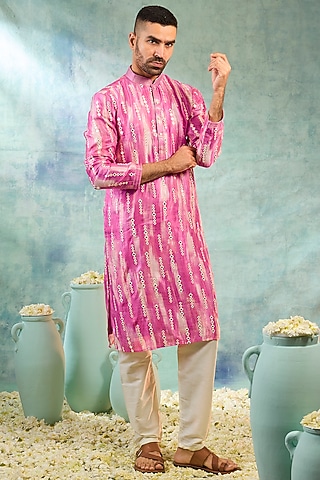 Pink Silk Thread Work Kurta Set by RIYAASAT