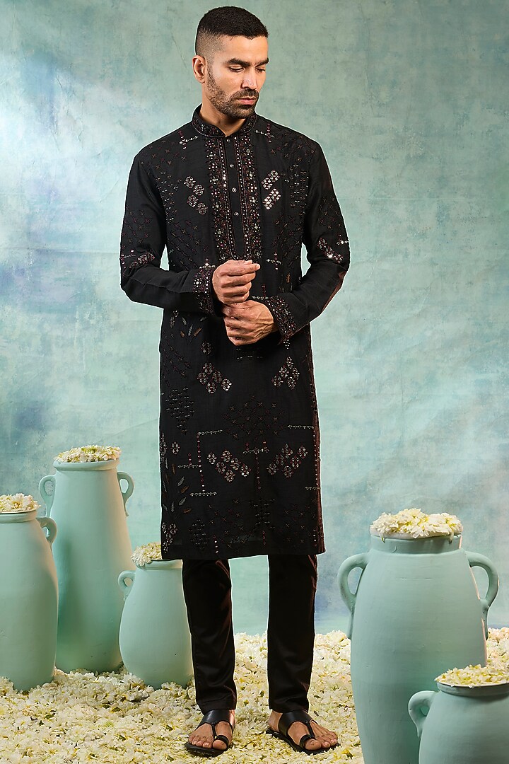 Black Silk Embroidered Kurta Set by RIYAASAT at Pernia's Pop Up Shop