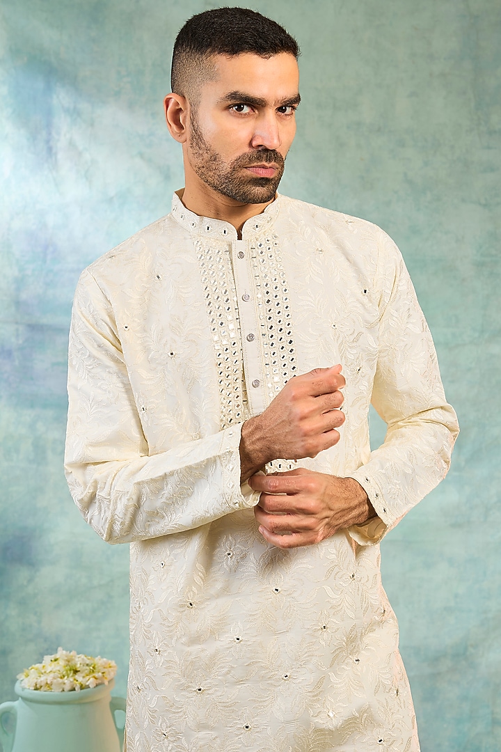 Ivory Silk Thread Embroidered Kurta Set by RIYAASAT at Pernia's Pop Up Shop