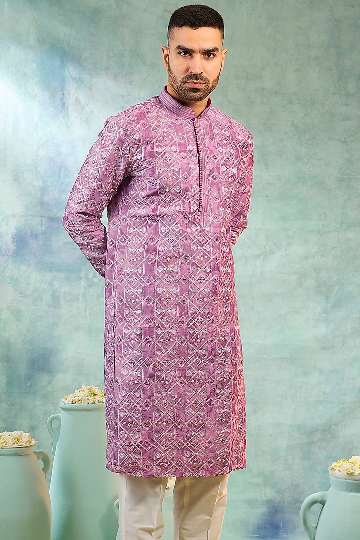 Deep Pink Silk Threadwork Kurta Set by RIYAASAT at Pernia's Pop Up Shop
