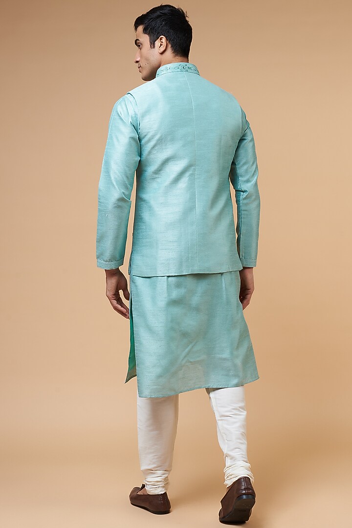 Mint Blue Silk Thread Embroidered Bundi Set by RIYAASAT at Pernia's Pop Up Shop