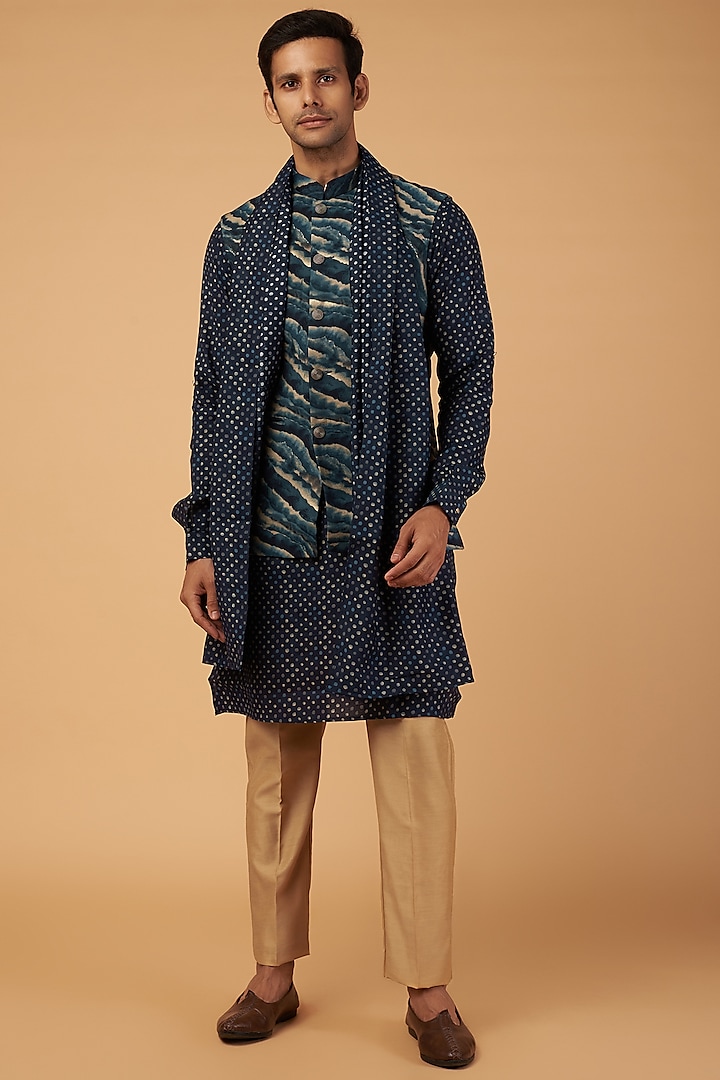 Blue Silk Printed Bundi Set by RIYAASAT