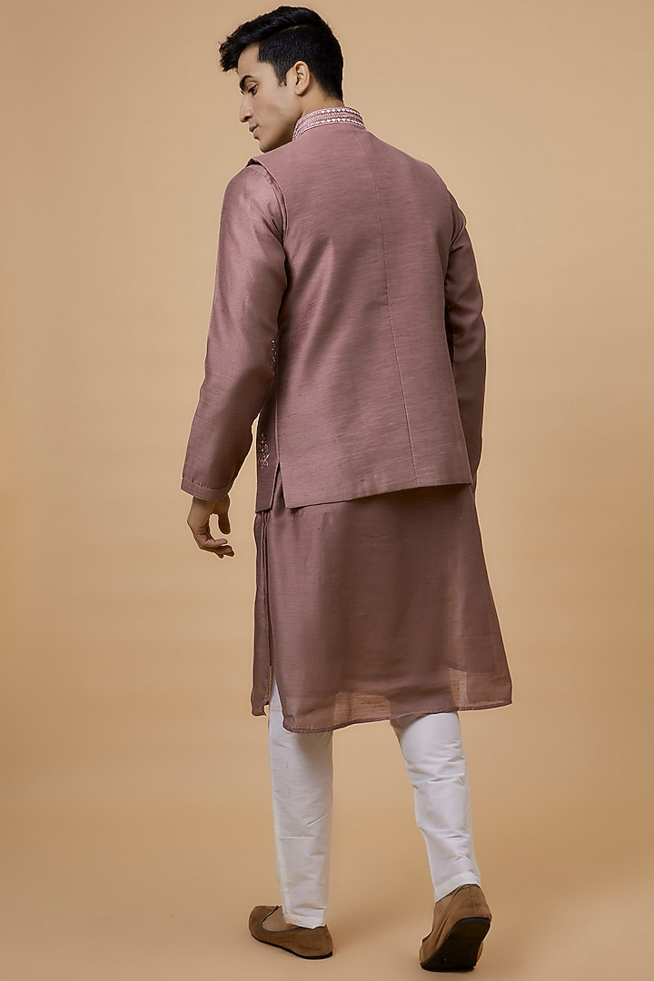 Onion Pink Bamboo Silk Embroidered Bundi Set by RIYAASAT at Pernia's Pop Up Shop