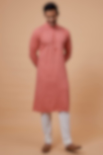 Pink Lucknowi Kurta Set by RIYAASAT at Pernia's Pop Up Shop