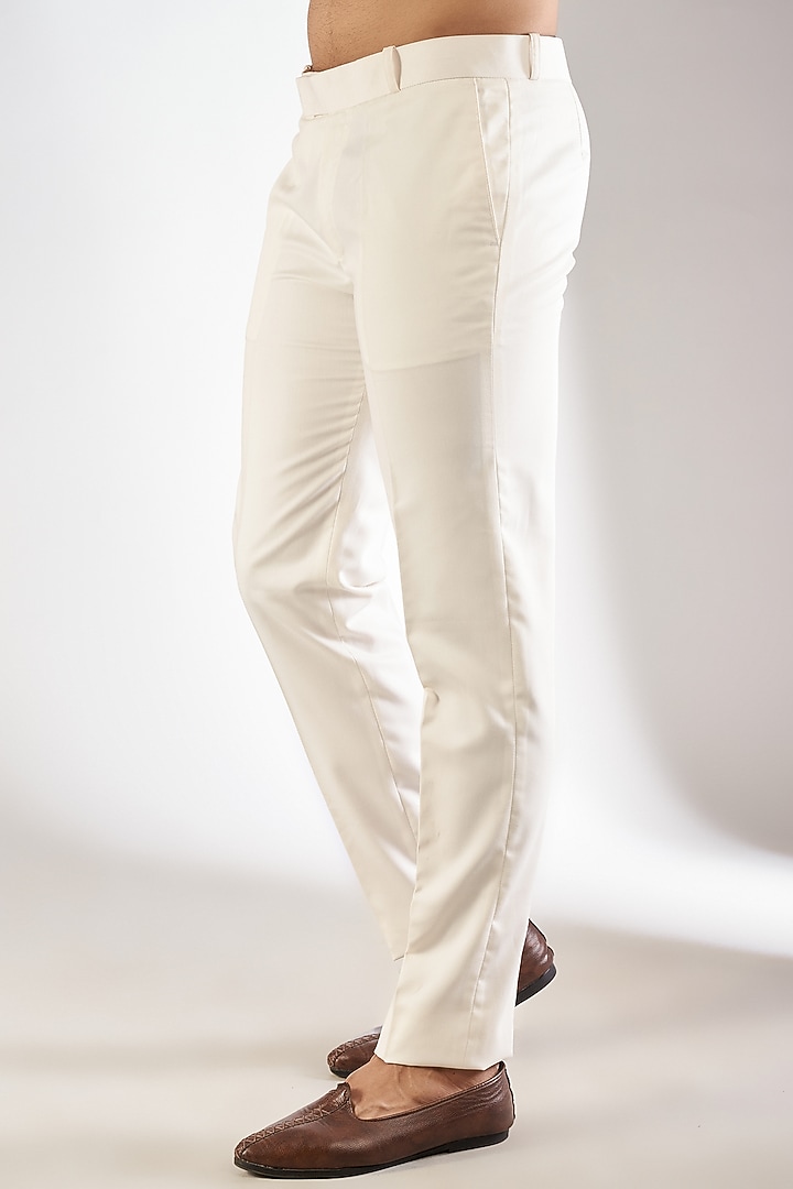 White Silk Embroidered Bandhgala Set by RIYAASAT at Pernia's Pop Up Shop