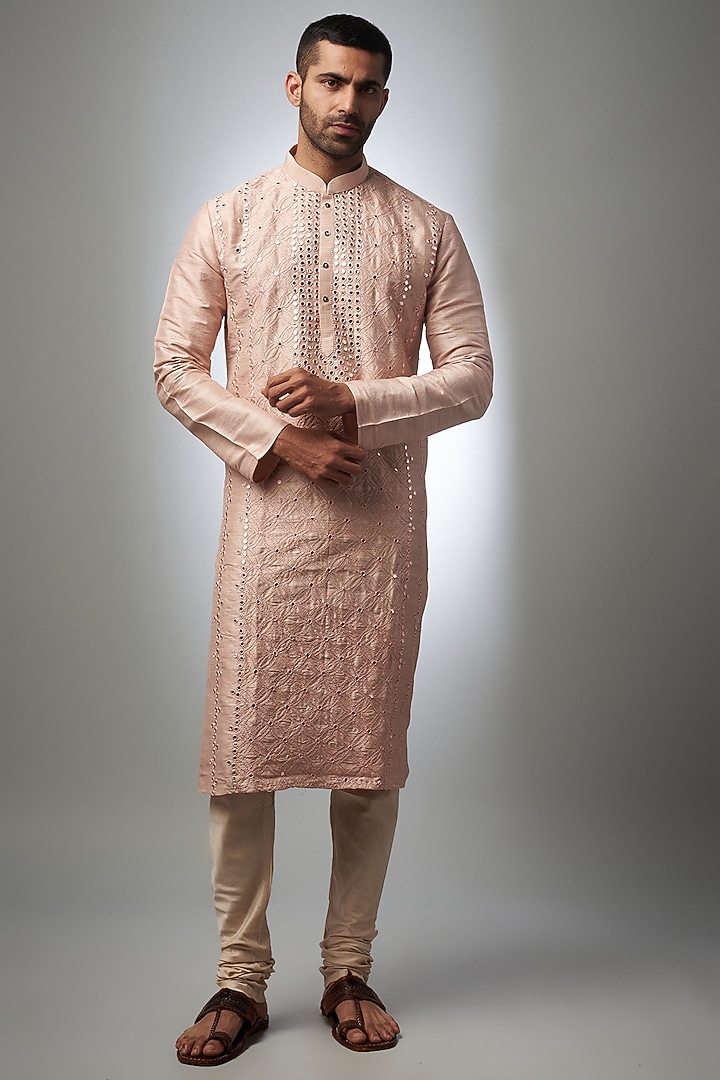 Peach Silk Kurta Set by RIYAASAT at Pernia's Pop Up Shop