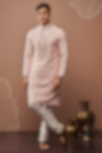 Peach Silk Hand & Machine Work Kurta Set by RIYAASAT at Pernia's Pop Up Shop