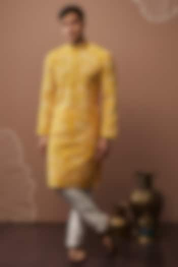 Yellow Silk Machine Embroidered Kurta Set by RIYAASAT