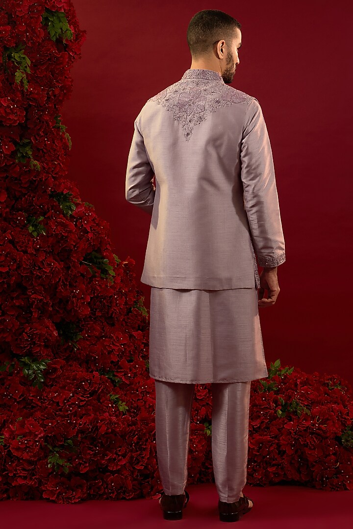Mauve Silk Embellished Bundi Jacket Set by RIYAASAT at Pernia's Pop Up Shop