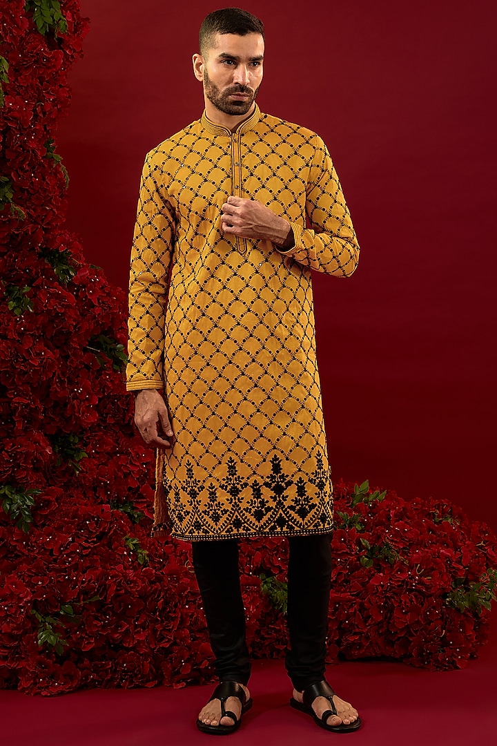 Yellow Silk Machine Work Kurta Set by RIYAASAT at Pernia's Pop Up Shop