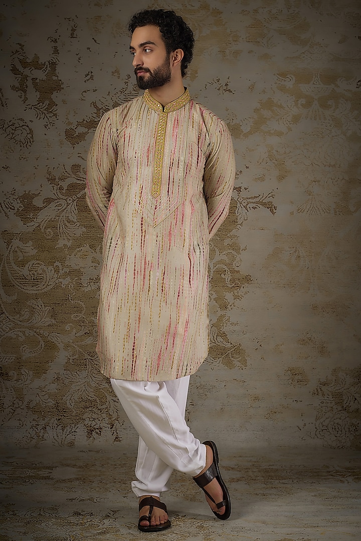 Cream Tan Silk Embroidered Kurta Set By Riyaasat At Pernias Pop Up Shop 2024 7016