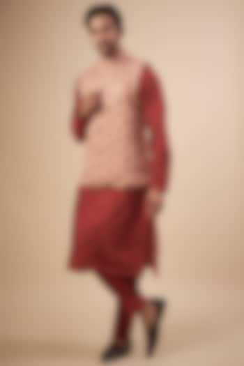 Red Silk Printed Bundi Jacket Set by RIYAASAT