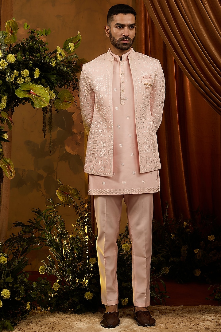 Peach Silk Thread Embroidered Jodhpuri Set by RIYAASAT