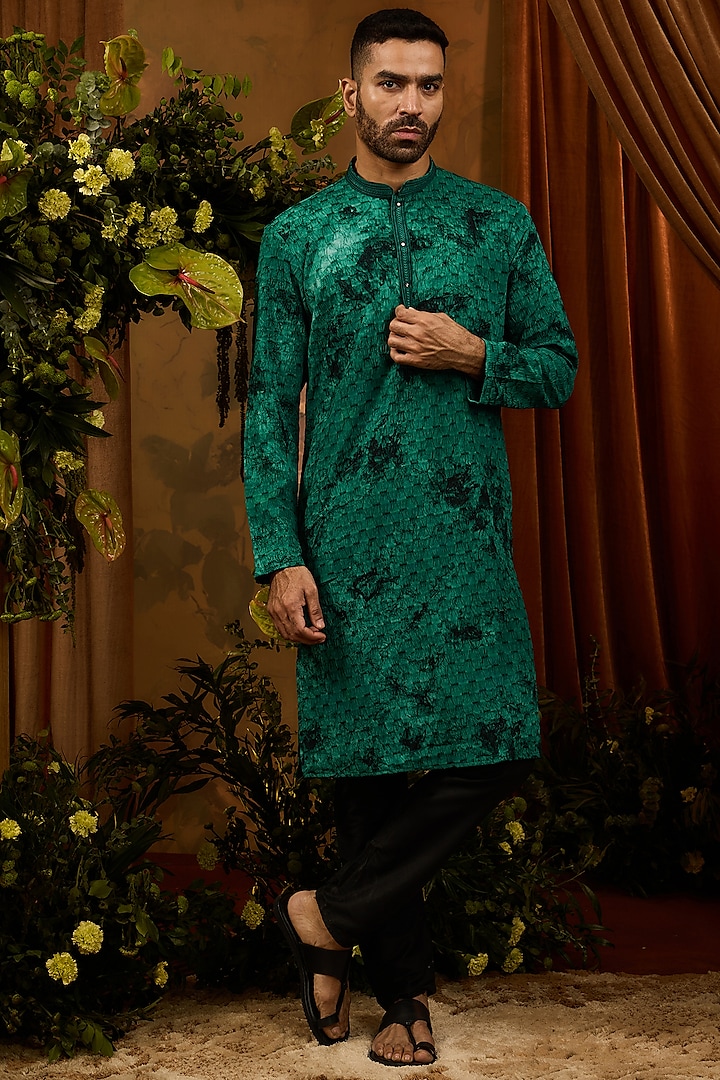 Green Silk Threadwork Kurta Set by RIYAASAT at Pernia's Pop Up Shop