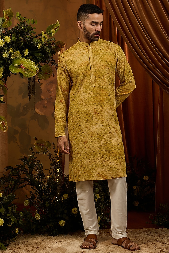 Yellow Silk Threadwork Kurta Set by RIYAASAT at Pernia's Pop Up Shop