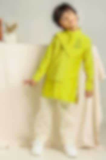 Yellow Applique Embroidered Kurta Set For Boys by The Right Cut Kids