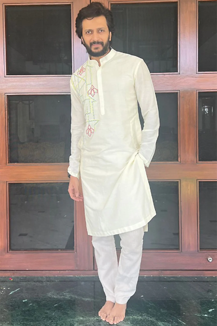 Pastel Yellow Embroidered Kurta Set by DiyaRajvvir Men