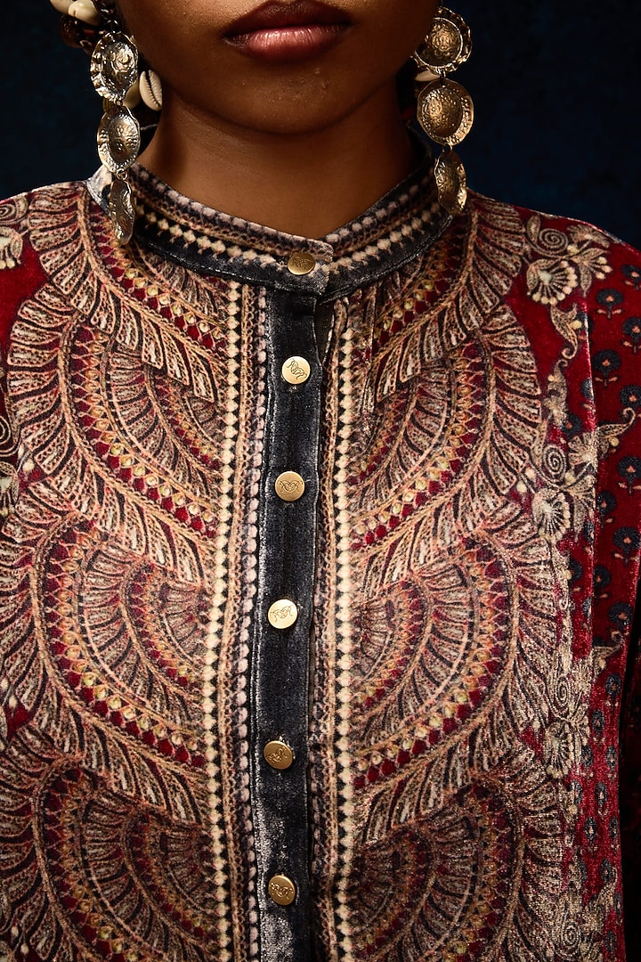 Maroon Silk Velvet Printed Kurta by Rajdeep Ranawat at Pernia's Pop Up Shop