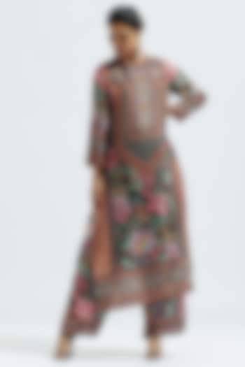 Black Silk Printed Kurta Set by Rajdeep Ranawat at Pernia's Pop Up Shop