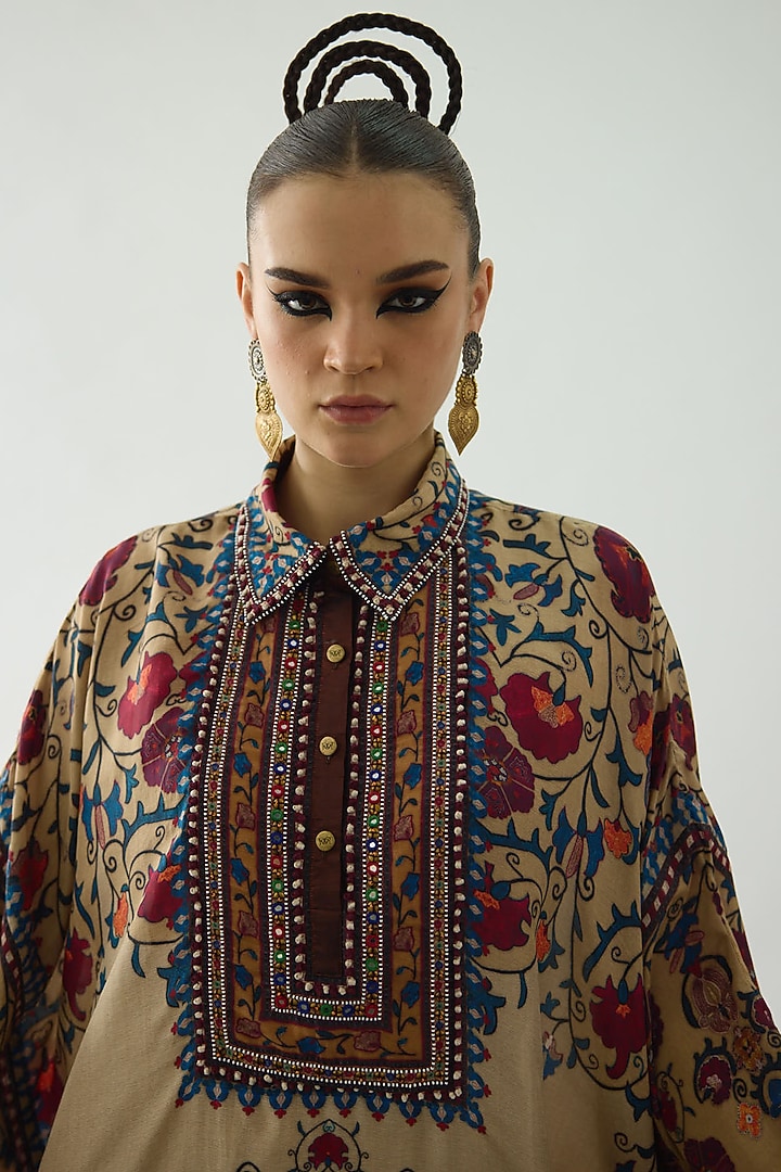 Taupe Silk Printed Kaftan Set by Rajdeep Ranawat at Pernia's Pop Up Shop