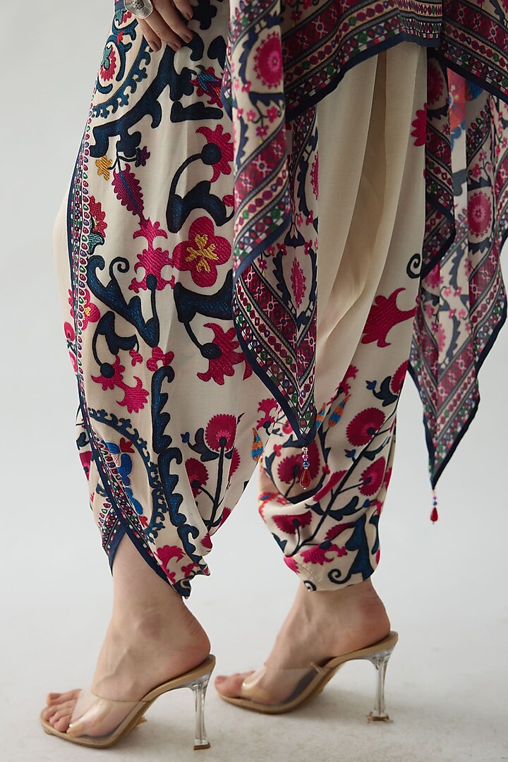 Raspberry Pink Silk Printed Cape Set by Rajdeep Ranawat at Pernia's Pop Up Shop