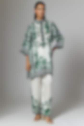 Emerald Silk Printed Kurta Set by Rajdeep Ranawat at Pernia's Pop Up Shop
