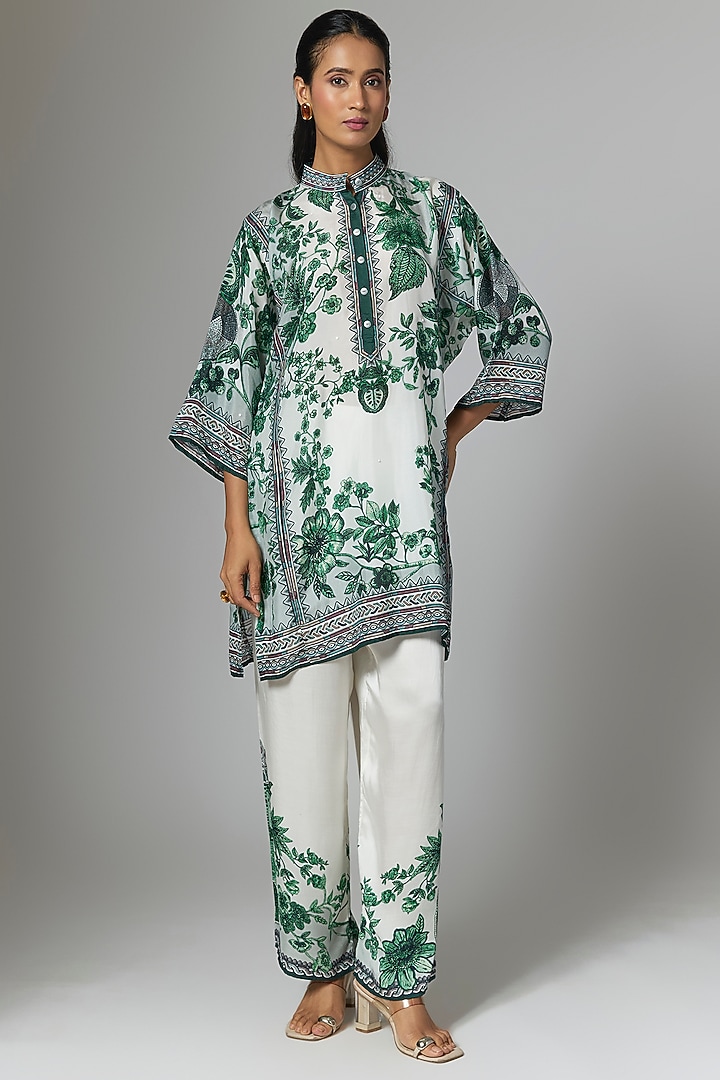 Emerald Silk Printed Kurta Set by Rajdeep Ranawat at Pernia's Pop Up Shop