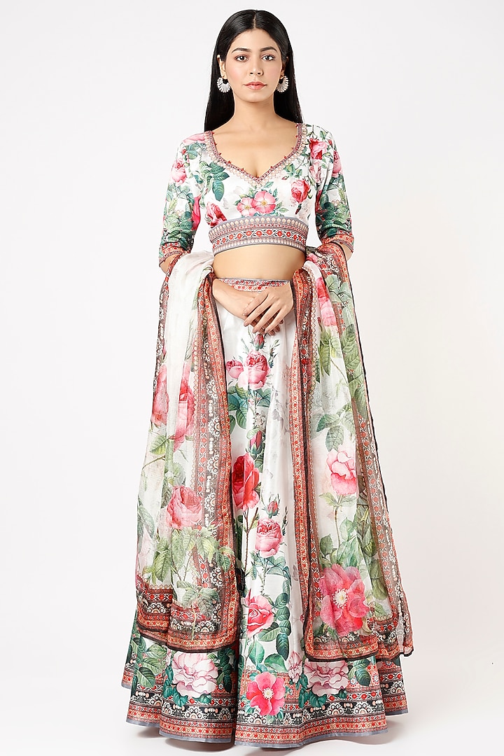 White Printed Wedding Lehenga Set by Rajdeep Ranawat at Pernia's Pop Up Shop