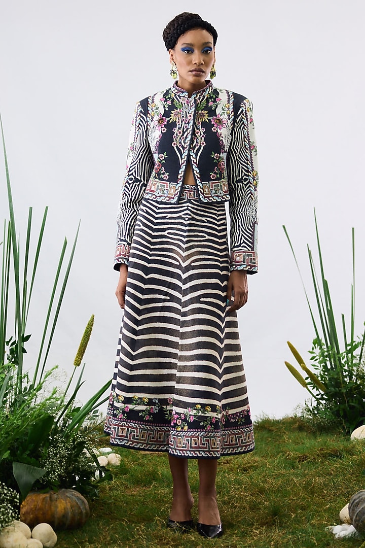 Black & White Cotton Linen Printed Overlap Crop Jacket by Rajdeep Ranawat at Pernia's Pop Up Shop