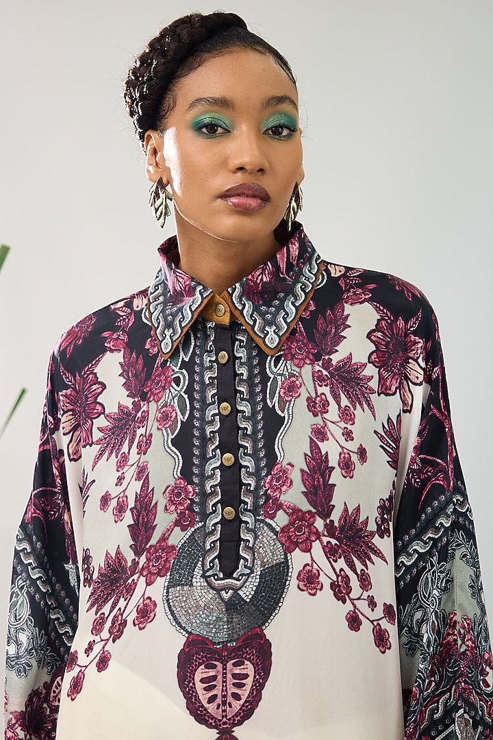 White & Raspberry Silk Printed Boxy Kaftan by Rajdeep Ranawat at Pernia's Pop Up Shop