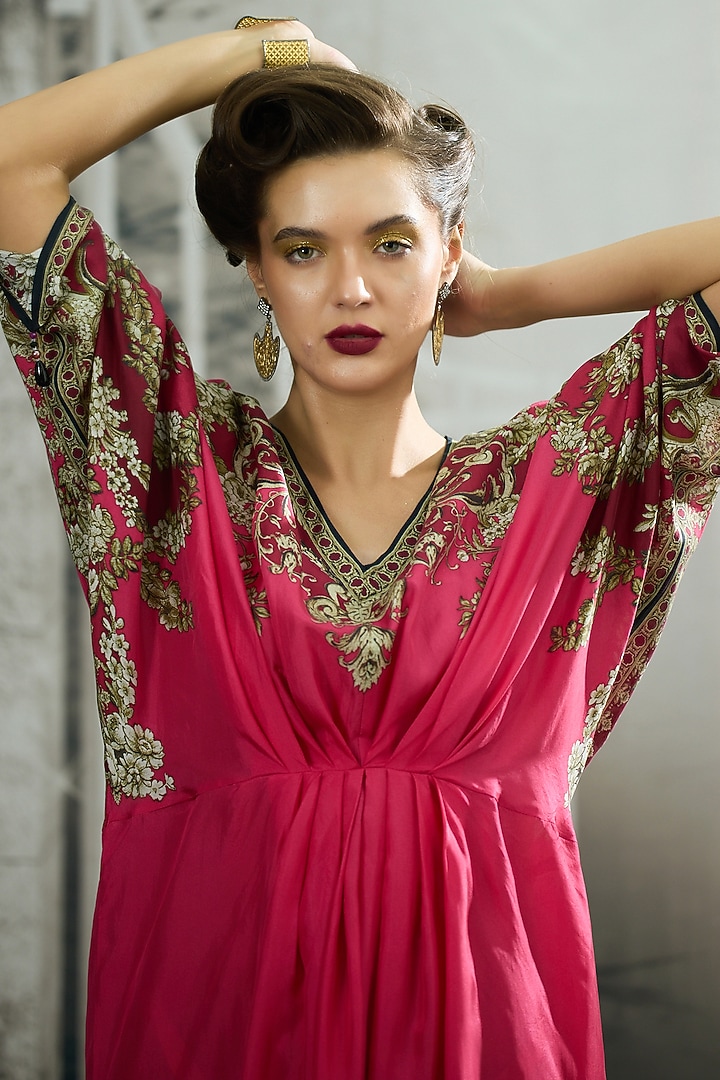Fuchsia Silk Printed Kaftan by Rajdeep Ranawat at Pernia's Pop Up Shop