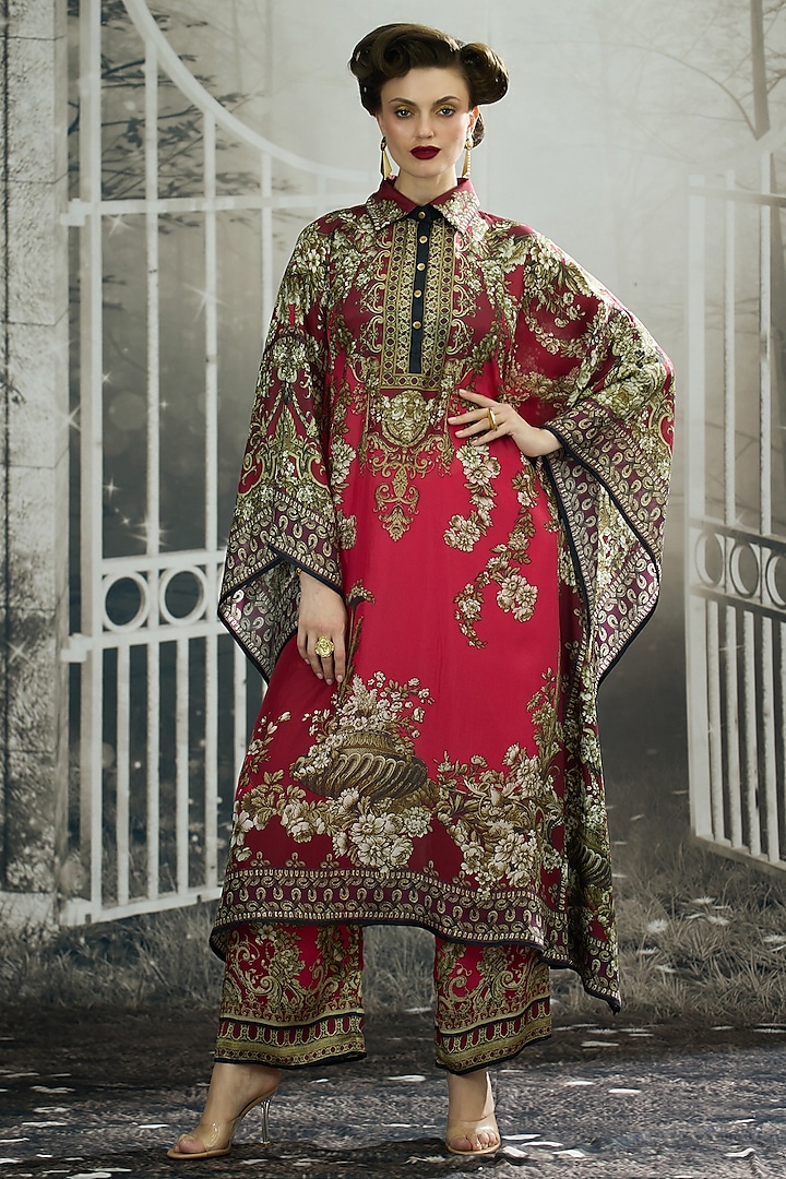 Fuchsia Silk Printed Kaftan by Rajdeep Ranawat at Pernia's Pop Up Shop