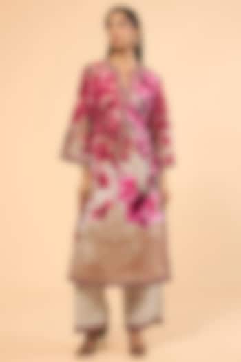 Vintage Rose Cotton Linen Printed & Embroidered Kurta Set by Rajdeep Ranawat at Pernia's Pop Up Shop