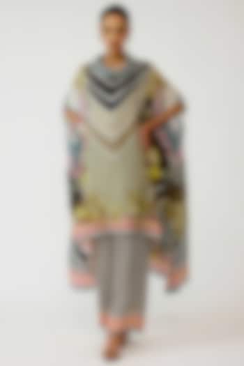 Fuchsia & Taupe Silk Printed Kaftan Tunic by Rajdeep Ranawat at Pernia's Pop Up Shop