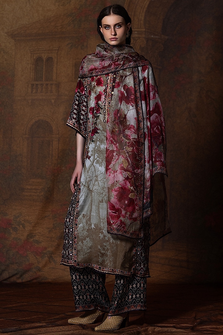 Beige & Red Kota Silk Printed Dupatta by Rajdeep Ranawat at Pernia's Pop Up Shop