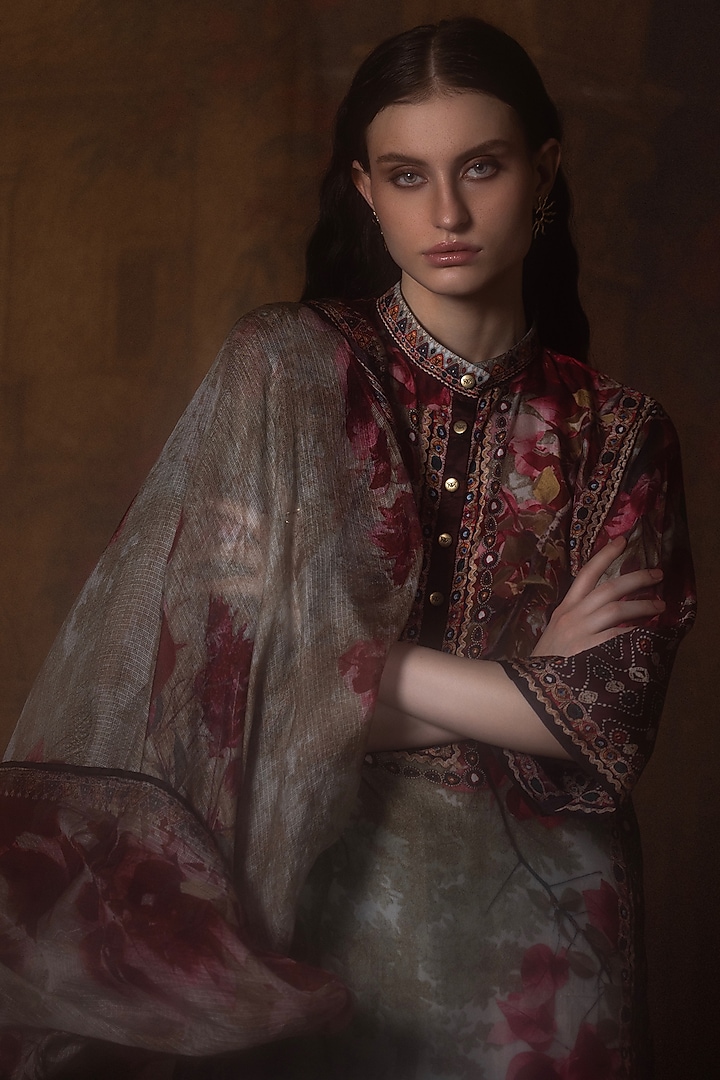 Beige & Red Kota Silk Printed Dupatta by Rajdeep Ranawat at Pernia's Pop Up Shop