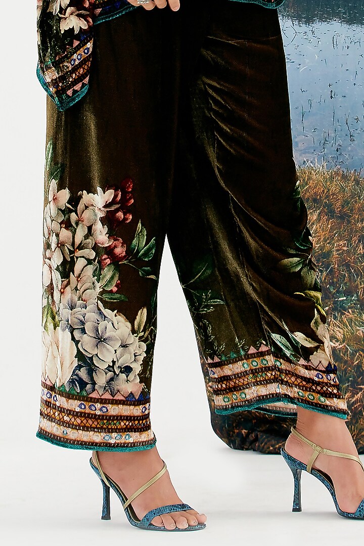Olive Green Embroidered Tunic by Rajdeep Ranawat at Pernia's Pop Up Shop