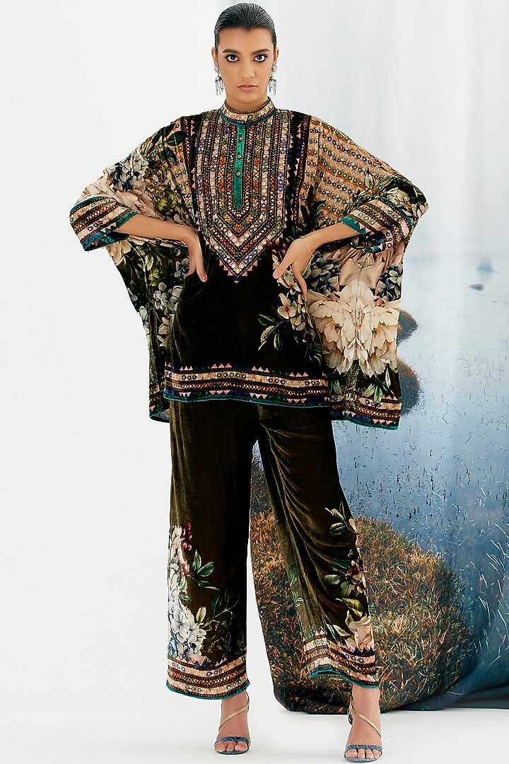 Olive Green Embroidered Tunic by Rajdeep Ranawat at Pernia's Pop Up Shop