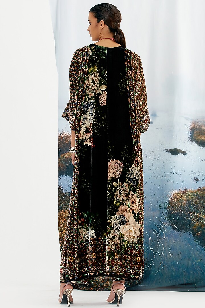 Black Velvet Embroidered Tunic by Rajdeep Ranawat at Pernia's Pop Up Shop