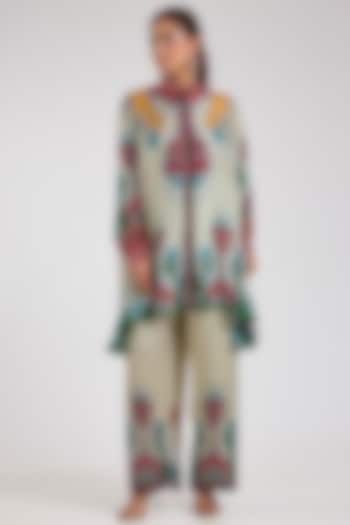 Egg Shell White Silk Printed Tunic Set by Rajdeep Ranawat at Pernia's Pop Up Shop