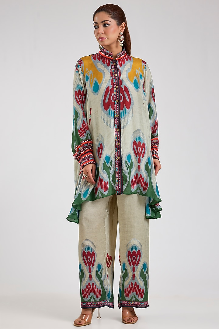 Egg Shell White Silk Printed Tunic Set by Rajdeep Ranawat at Pernia's Pop Up Shop