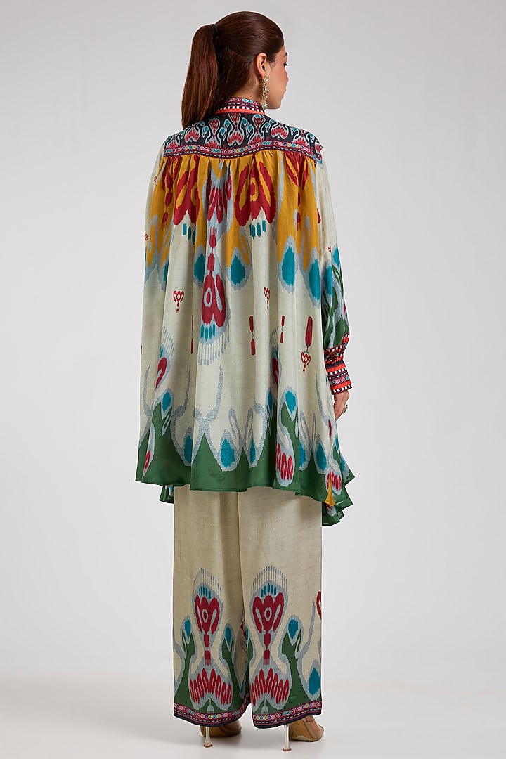 Egg Shell White Silk Printed Tunic Set by Rajdeep Ranawat at Pernia's Pop Up Shop