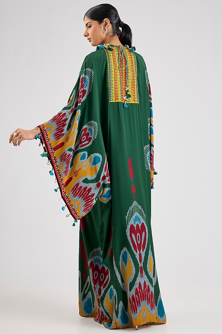 Emerald Green Bemberg Crepe Embroidered Boxy Kaftan by Rajdeep Ranawat at Pernia's Pop Up Shop