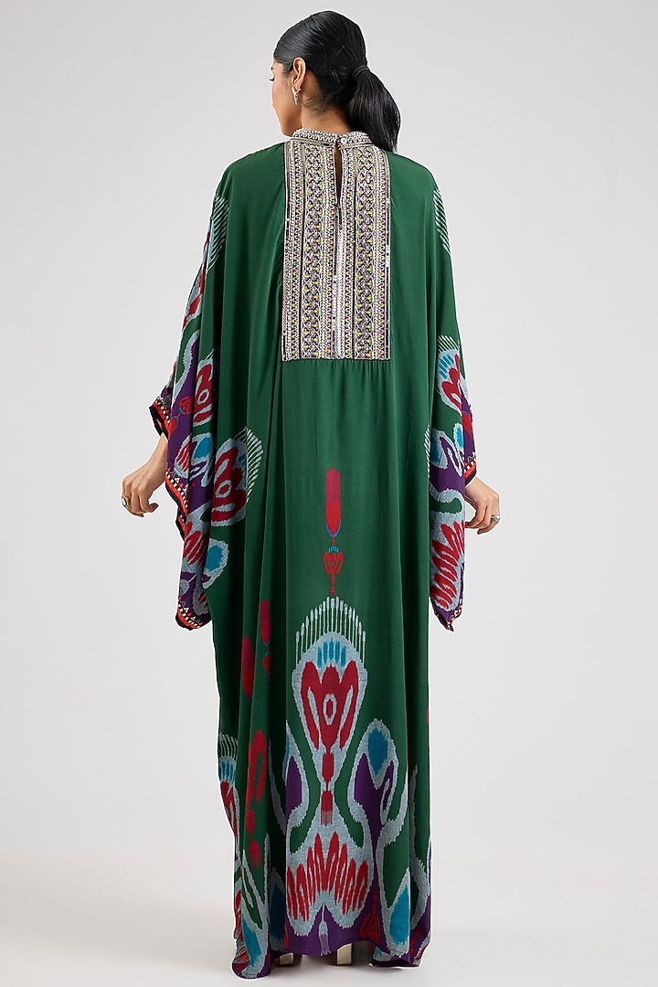 Emerald Green Bemberg Crepe Embroidered Boxy Kaftan by Rajdeep Ranawat at Pernia's Pop Up Shop