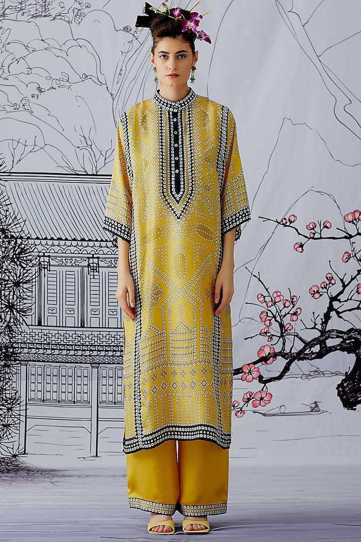 Butter Cup Long Paneled Kurta by Rajdeep Ranawat