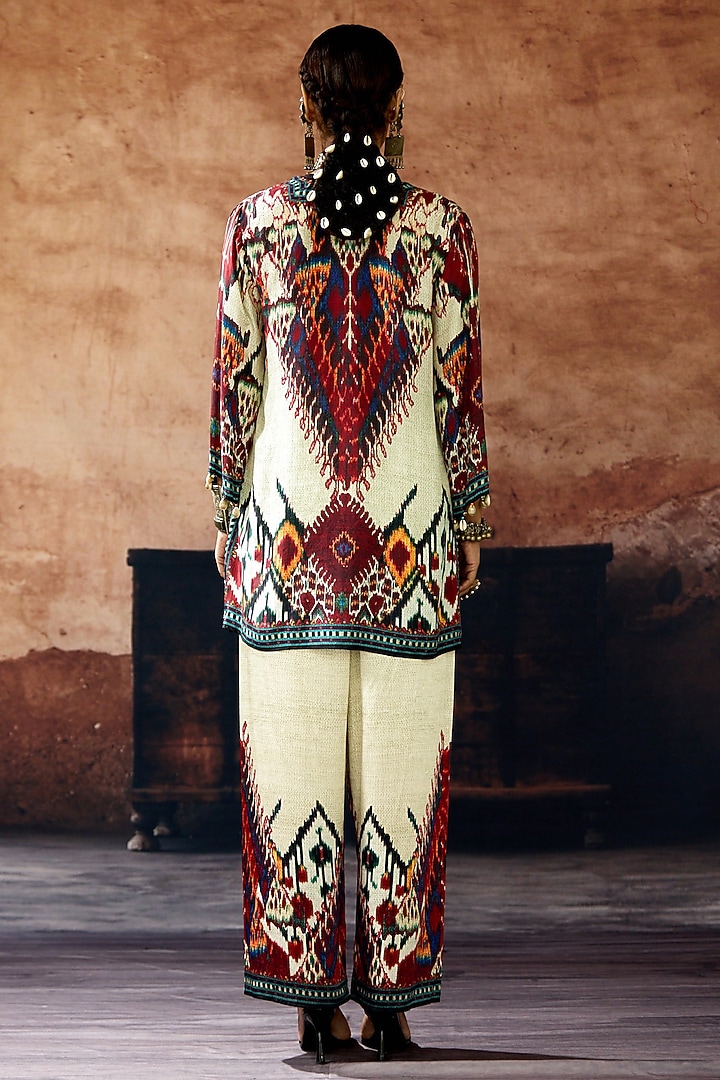 Eggshell & Brick Red Silk Printed Kurta Set by Rajdeep Ranawat at Pernia's Pop Up Shop