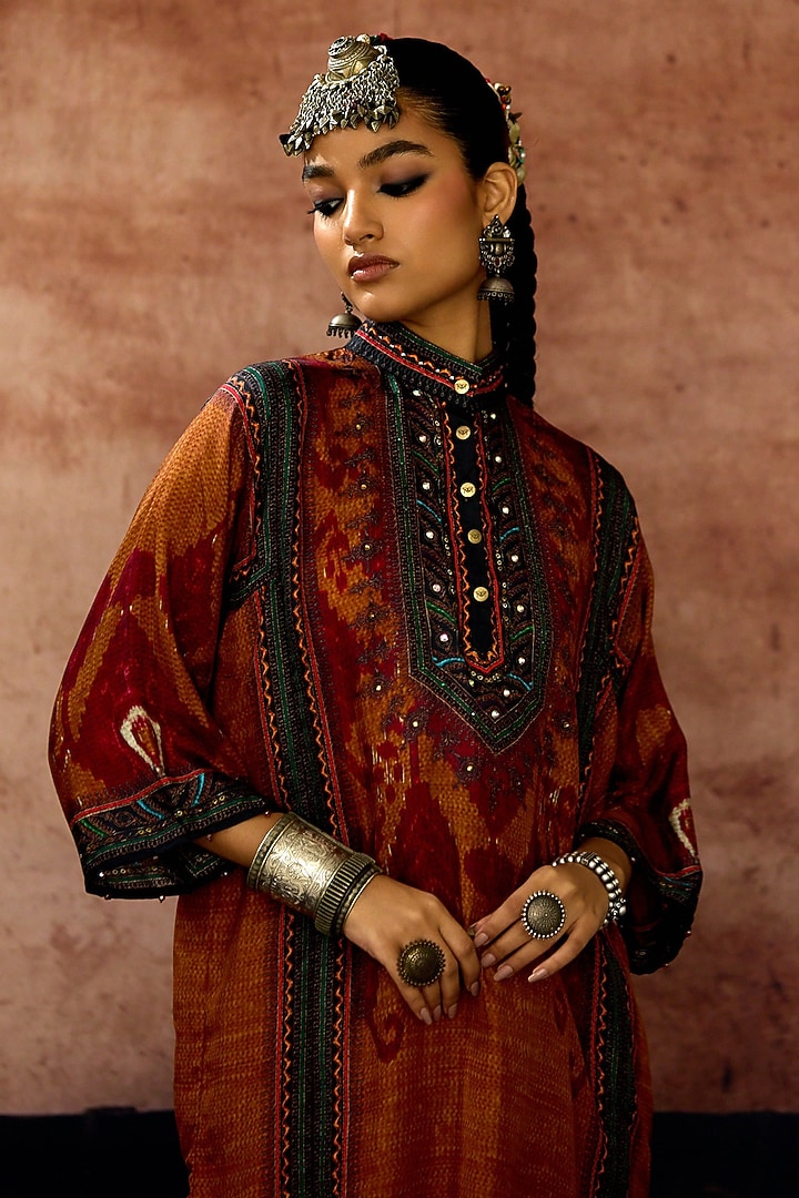 Mustard Silk Paneled Tunic Set by Rajdeep Ranawat at Pernia's Pop Up Shop