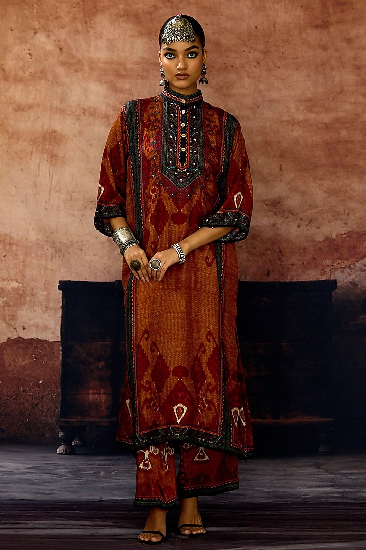 Mustard Silk Paneled Tunic Set by Rajdeep Ranawat at Pernia's Pop Up Shop